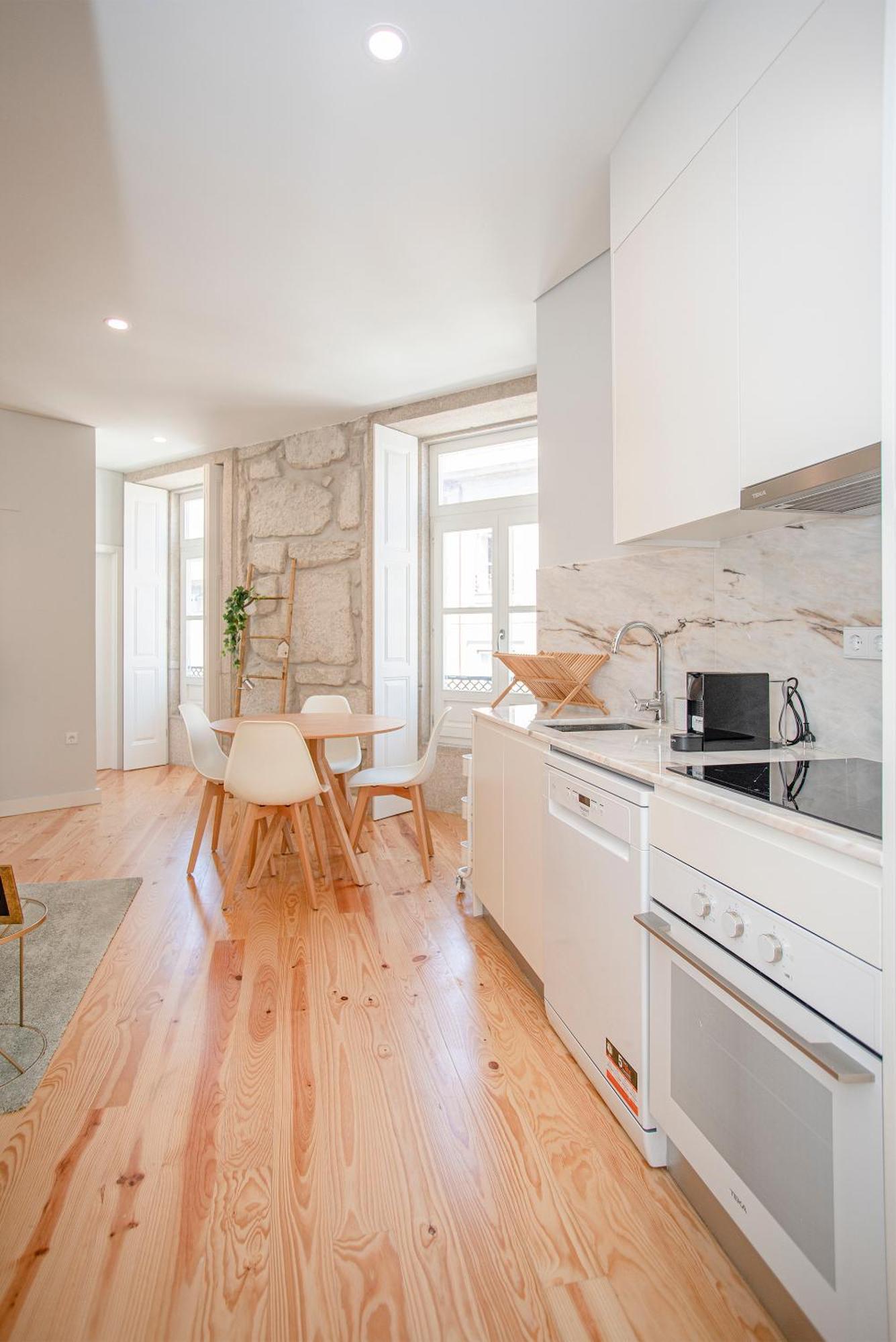 Liiiving In Porto - Aliados Stone Apartment Bagian luar foto