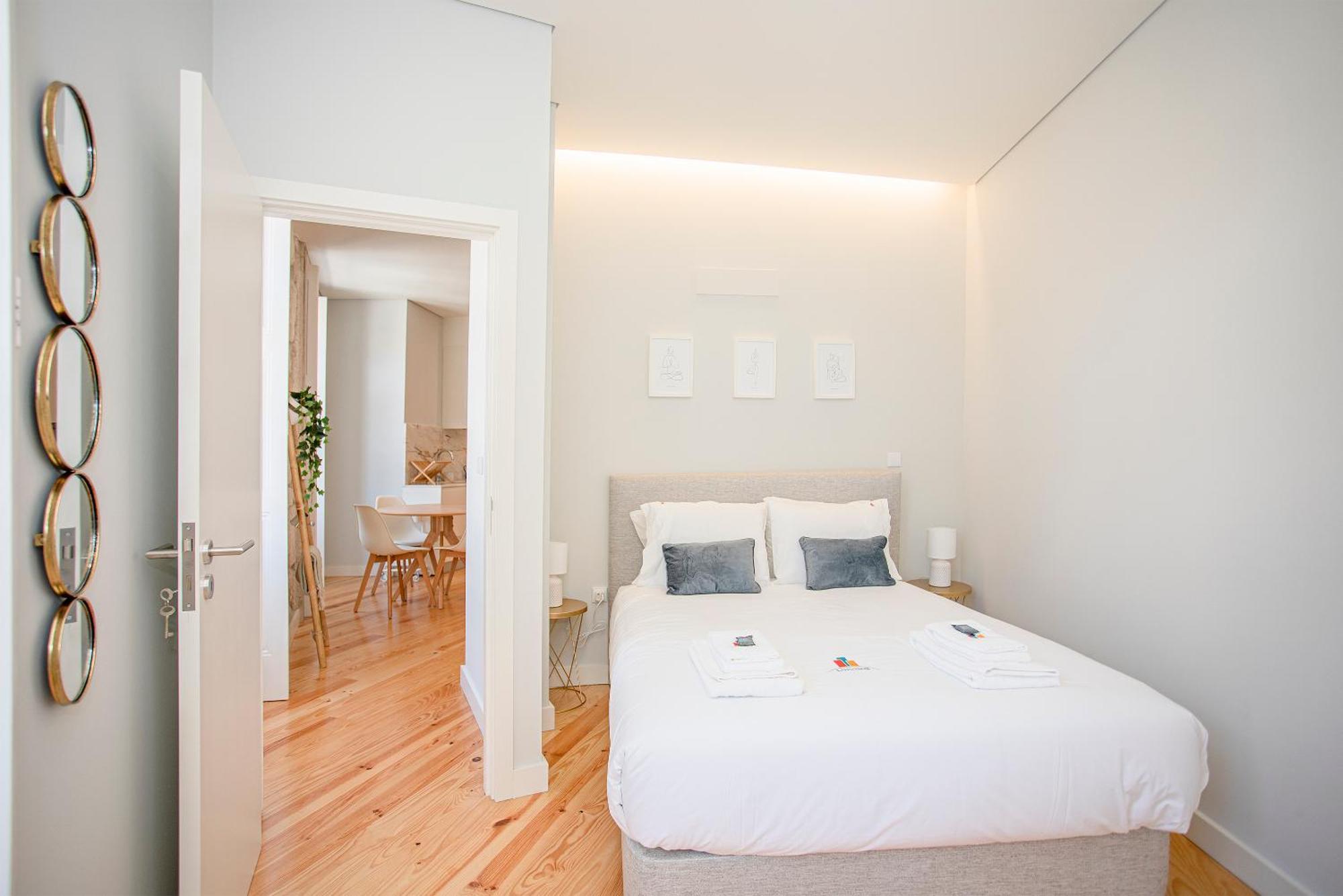 Liiiving In Porto - Aliados Stone Apartment Bagian luar foto