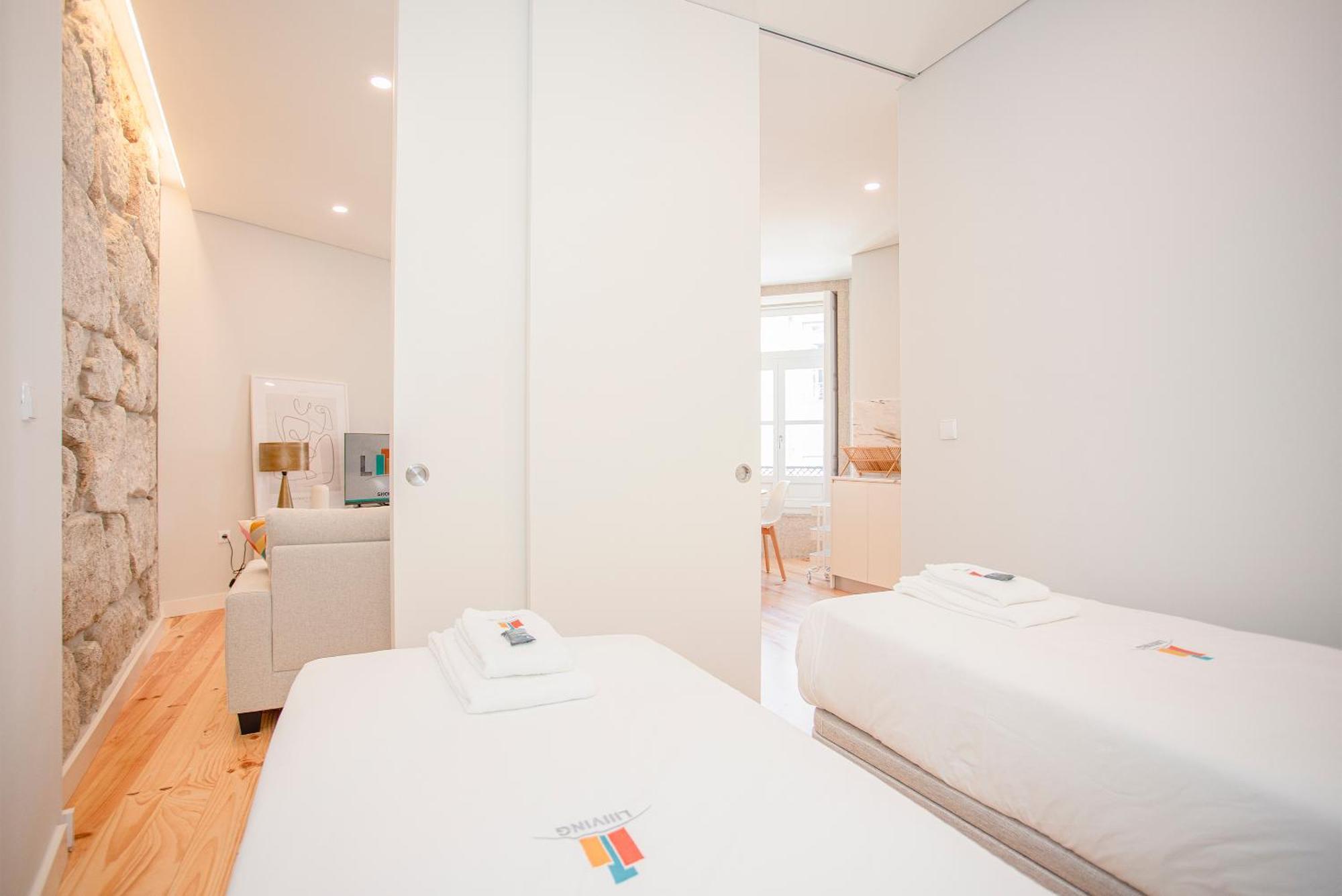 Liiiving In Porto - Aliados Stone Apartment Bagian luar foto