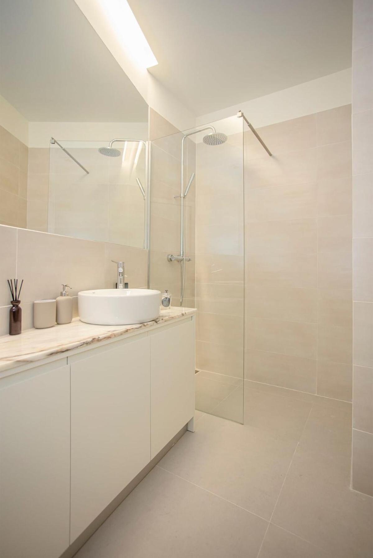 Liiiving In Porto - Aliados Stone Apartment Bagian luar foto