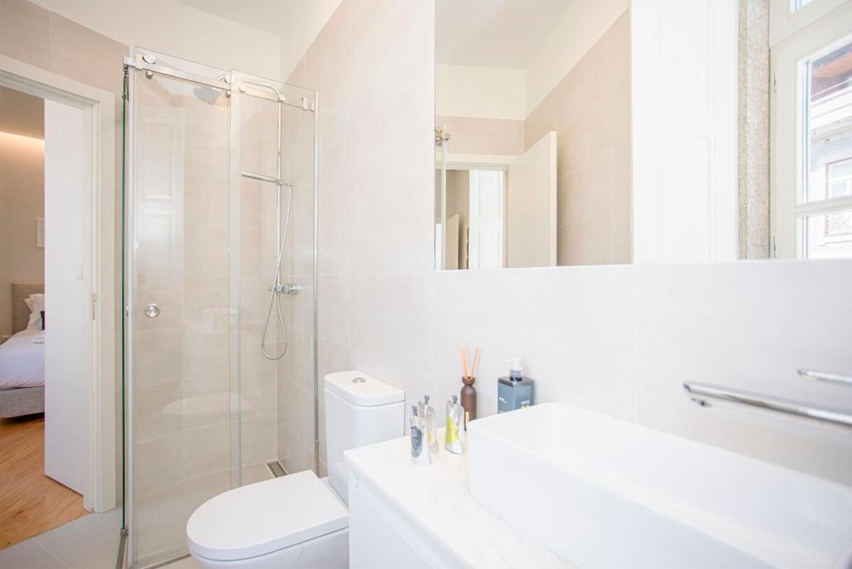 Liiiving In Porto - Aliados Stone Apartment Bagian luar foto